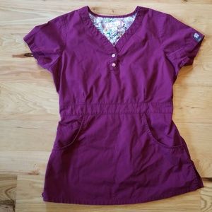 Kio maroon scrub top S